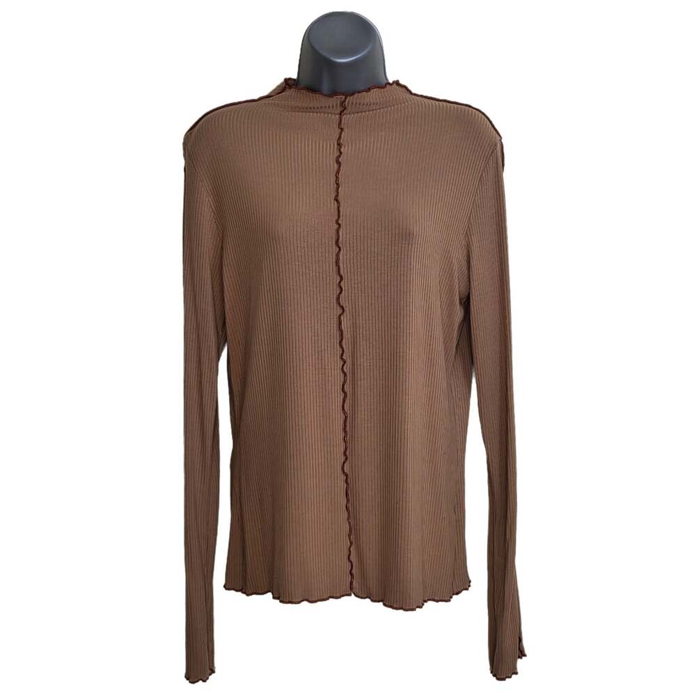 Ribbed Long-Sleeve Mock Neck Top with Ruffled Hem in Brown XL